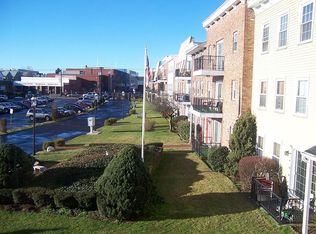 1007 Unicorn Way APT P002, Clifton, NJ 07011