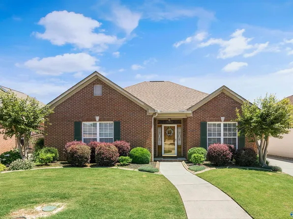 3105 Waterman Dr SE, Owens Cross Roads, AL 35763