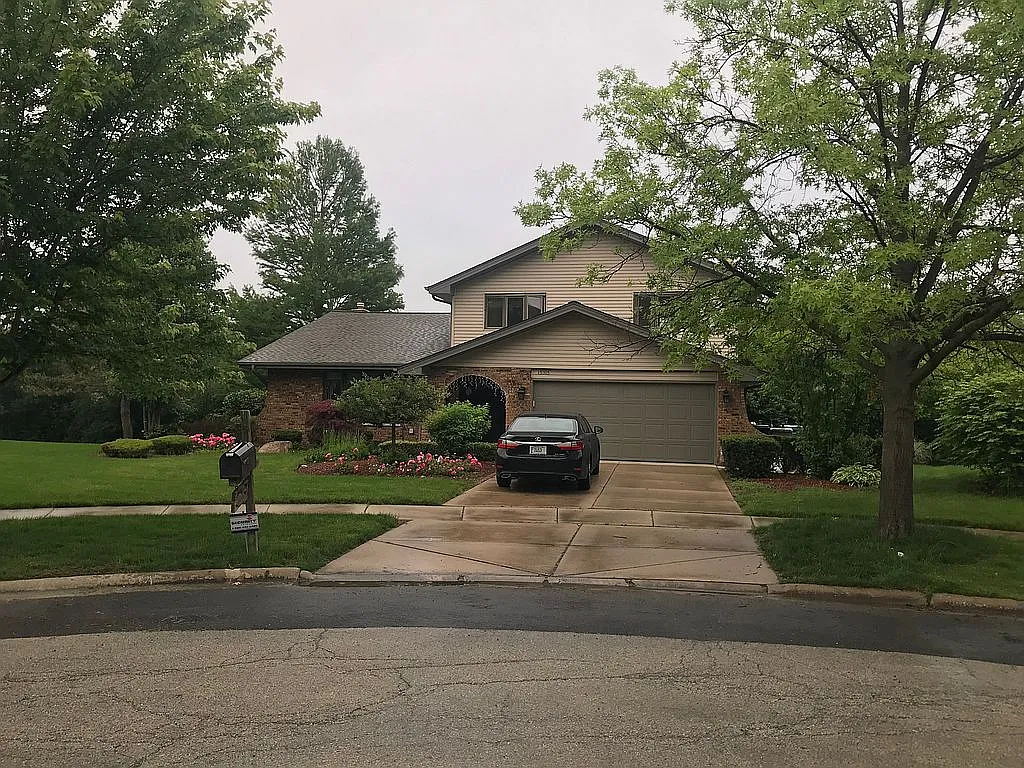 15315 Mallard Cir photo 1