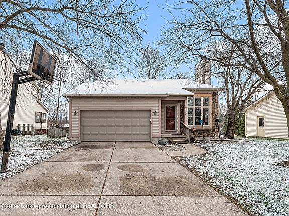 3rd image of 4252 Graystone Dr