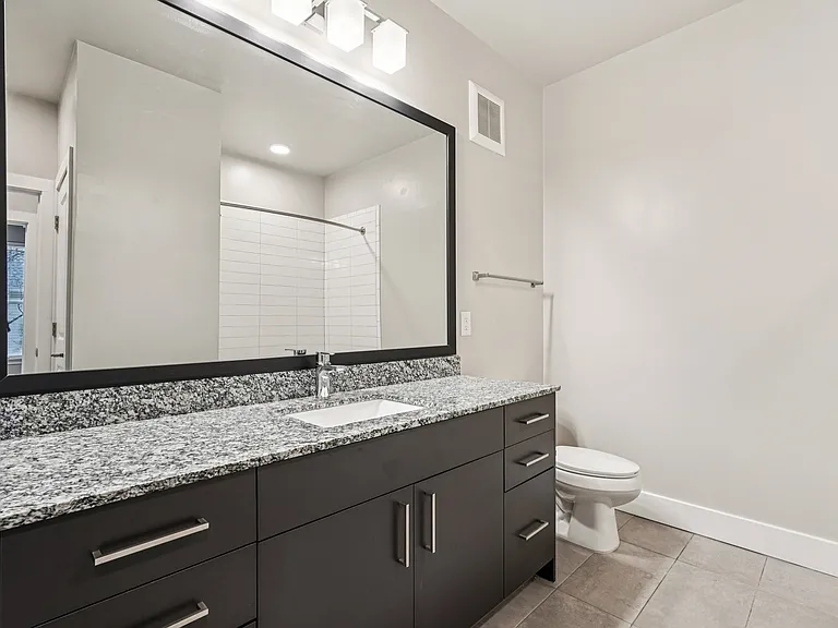 915 Glenwood Apartments on the Beltline — Photo 32