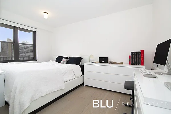 Rented by BLU Real Estate | media 12