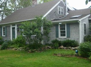 17 Olivers Ln, Mattapoisett, MA 02739