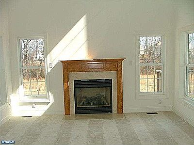 5th image of 602 Ravenglass Dr