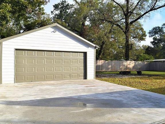 2nd image of 8902 Lockwood Dr