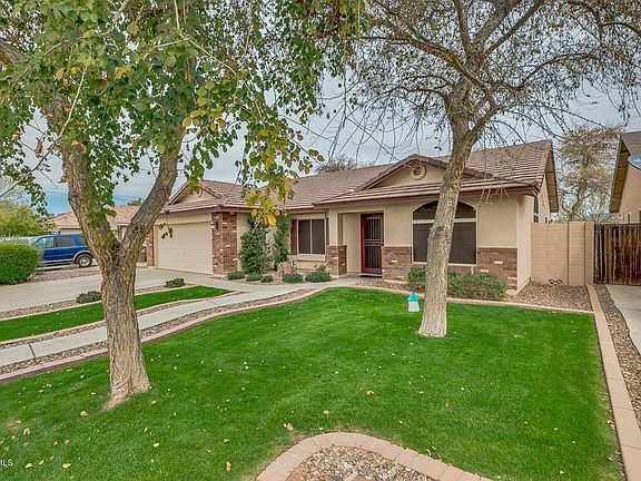 3rd image of 40160 N Bexhill Way