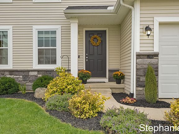 4th image of 4266 Springhill Dr