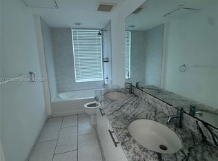 951 Brickell Ave APT 2301, Miami, FL 33131