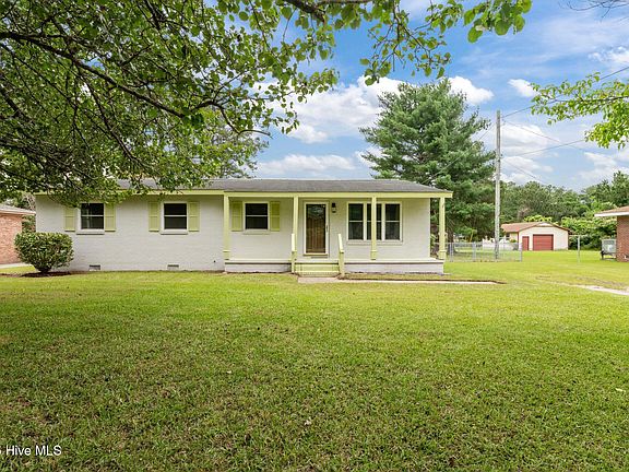 2nd image of 210 Glenburnie Drive