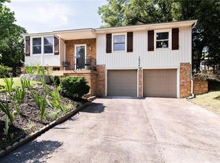 16204 Indian Creek Pkwy, Olathe, KS 66062
