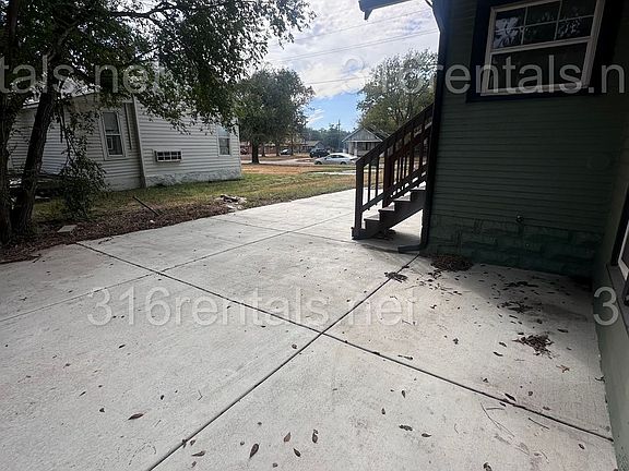 4th image of 420 S Osage St