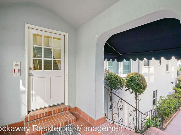 2nd image of 1129 El Camino Real APT 1