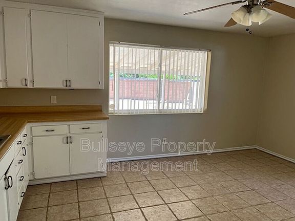 4th image of 3127 W Dahlia Dr