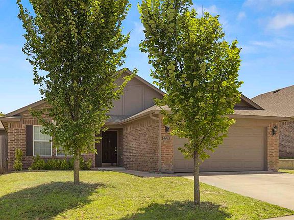 3rd image of 4423 Aggie Dr