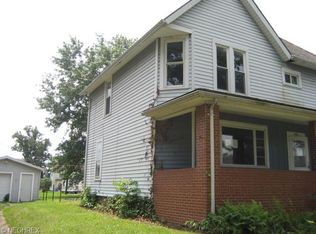 1003 Walnut St, Coshocton, OH 43812