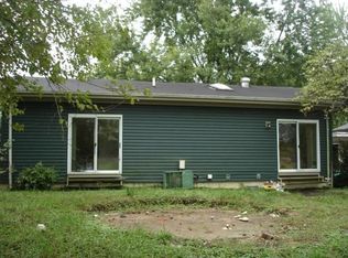 45 Cedar Field Dr, Pacific, MO 63069