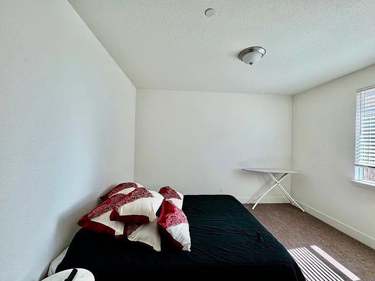 1121 Pearl Dr — Photo 7