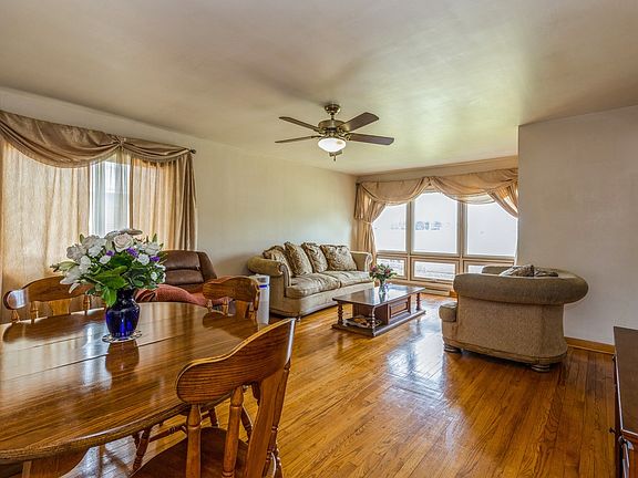 3rd image of 1707 Argonne Dr