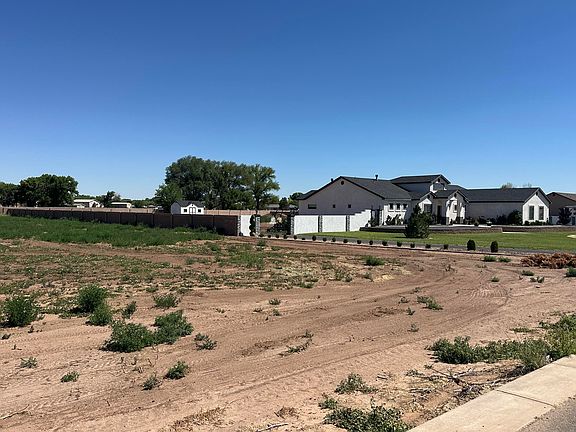 2nd image of 15 Leibel Ct