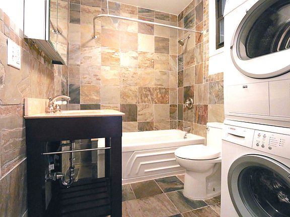 5th image of 661 Washington St APT 2rn