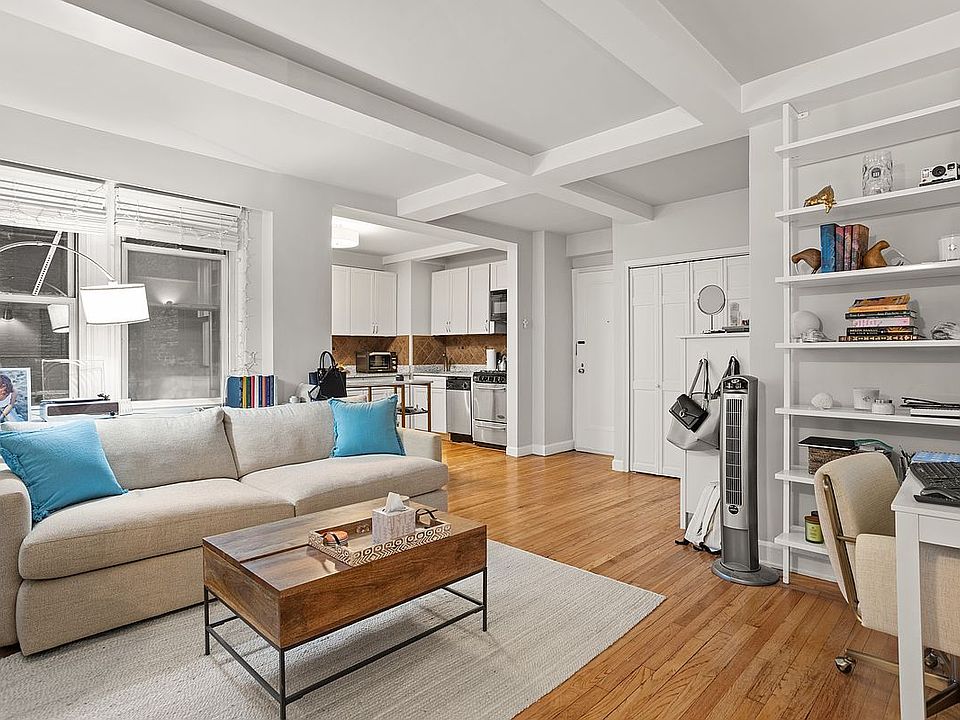 1st image of 155 E 49th St #3G