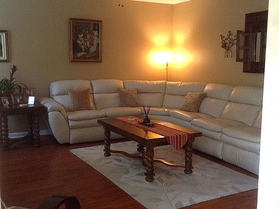 4th image of 1364 Pinebreeze Way