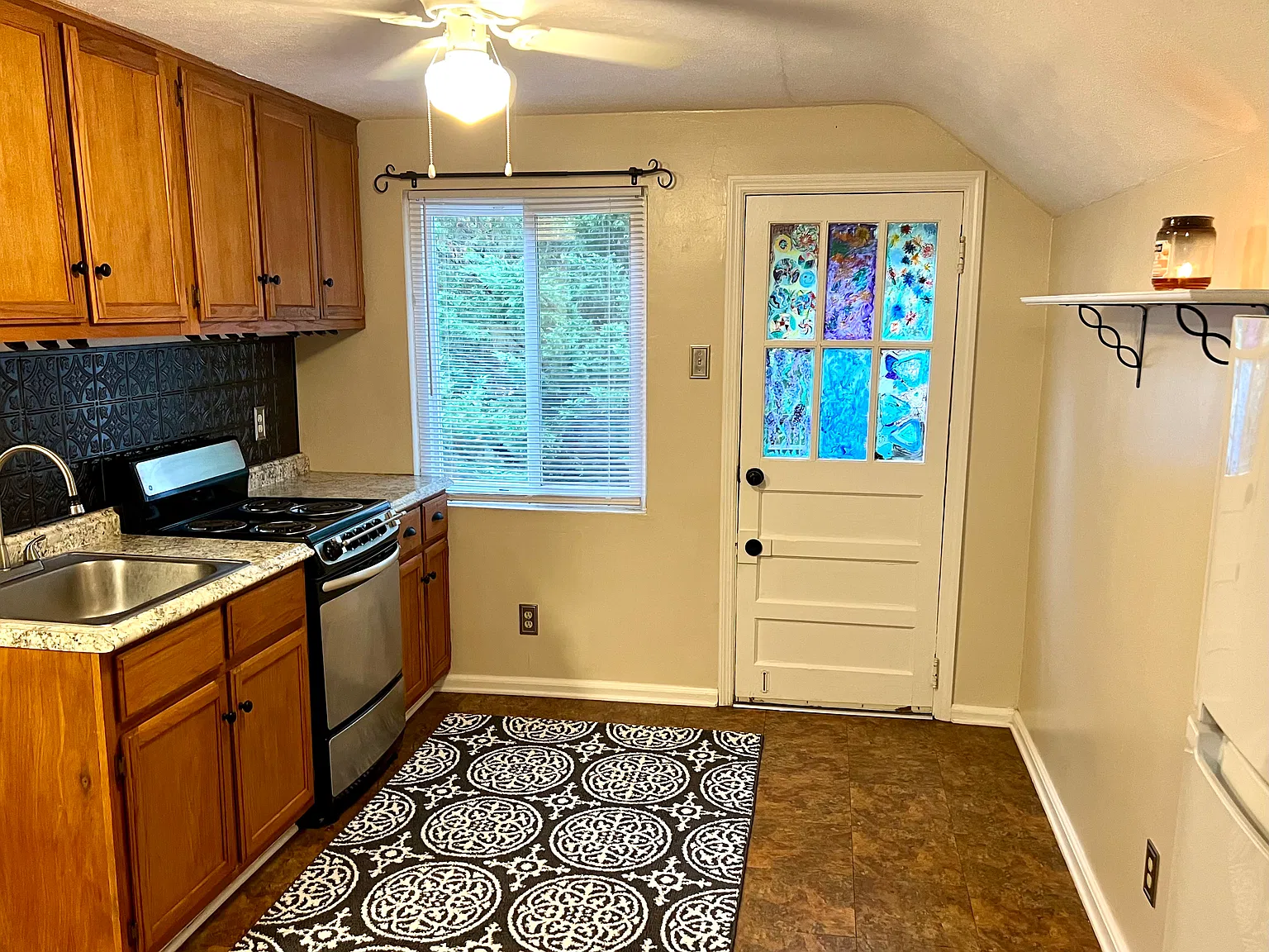 2700 Fenwood Dr — Photo 1