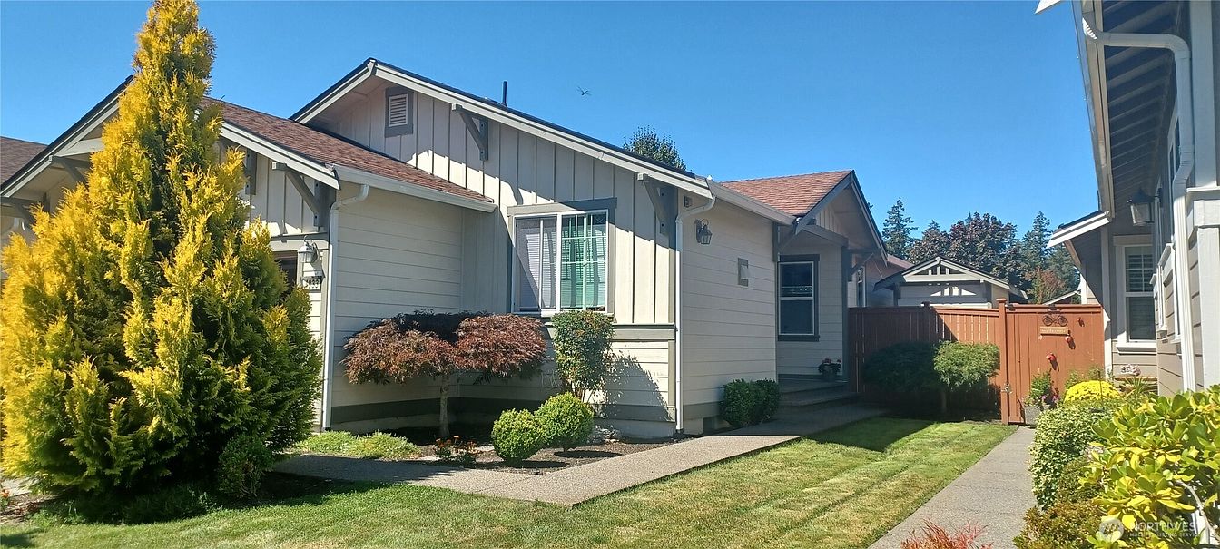 1st image of 4933 Bend Drive NE