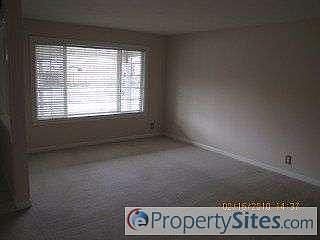 4th image of 5888 Chesbro Ave