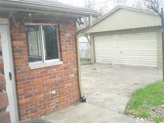 3rd image of 1510 Mary Francis Ct