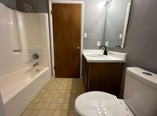 1865 Tryon Dr UNIT 8, Fayetteville, NC 28303