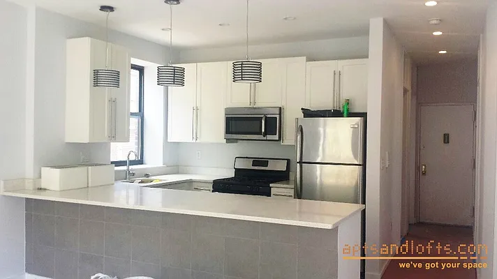 Rented by aptsandlofts.com | media 28