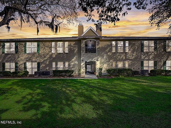 3rd image of 71 JARDIN DE MER Place