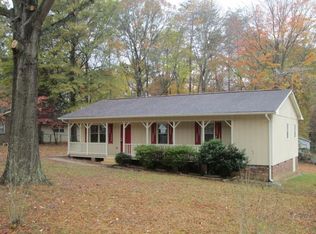 1031 Hillcrest Dr, Eden, NC 27288