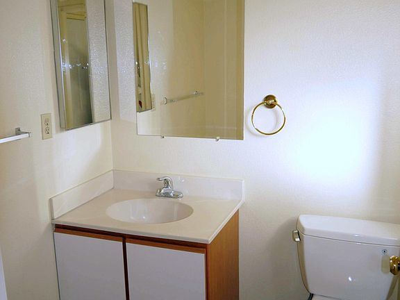 5th image of 205 S Allen Ave APT 6