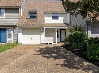 4035 Lake Ridge Cir, Virginia Beach, VA 23452