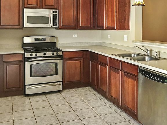 2nd image of 541 Cary Woods Cir