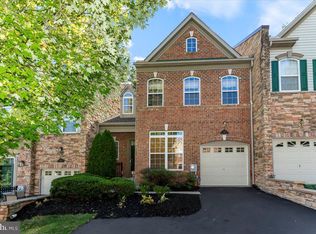 3132 Woodsedge Dr, Garnet Valley, PA 19060