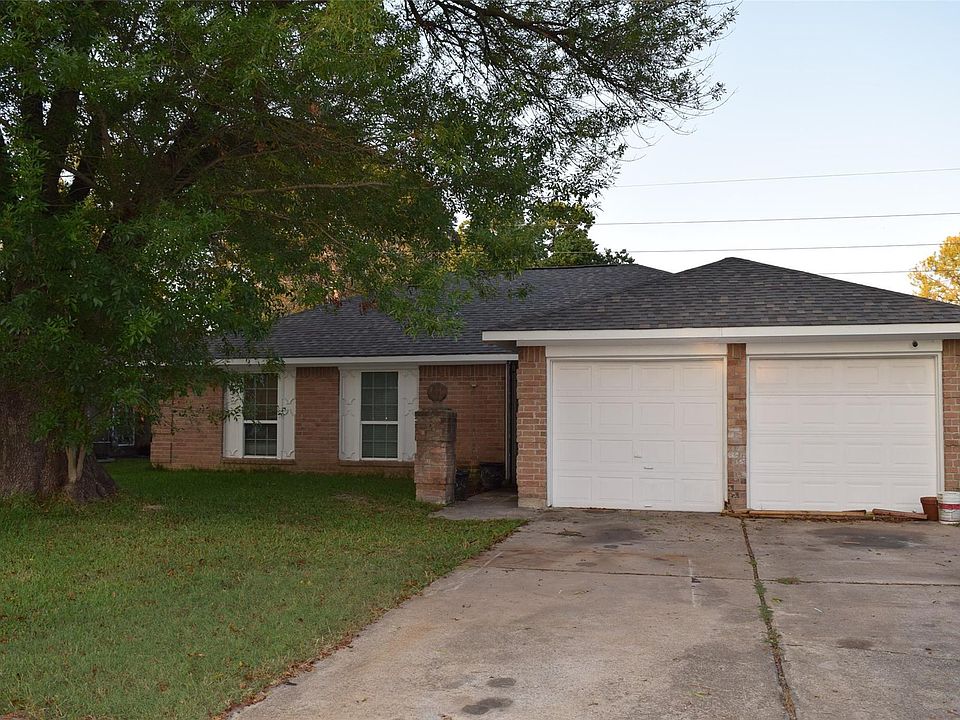 1st image of 10418 Mackenzie Dr