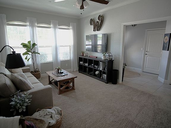 3rd image of 6232 E Farrin Ave