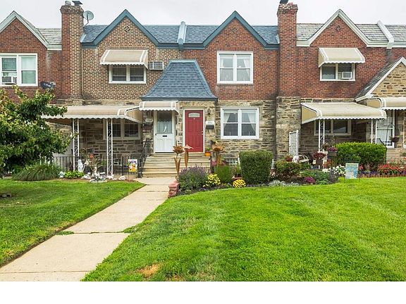 2nd image of 3311 Oakmont St