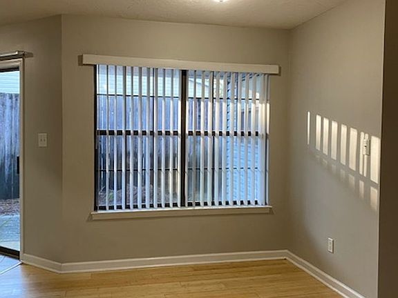 4th image of 422 Rhonda Kay Ct