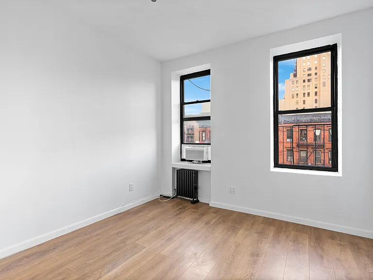 746 9th Ave #3C — Photo 3