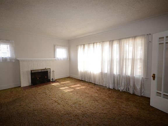 5th image of 1215 Fisk St SE