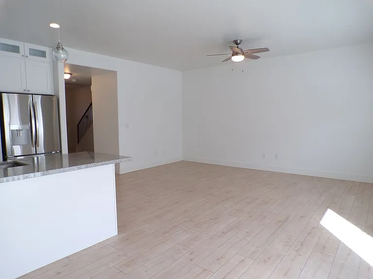 475 Huckleberry Ln — Photo 10