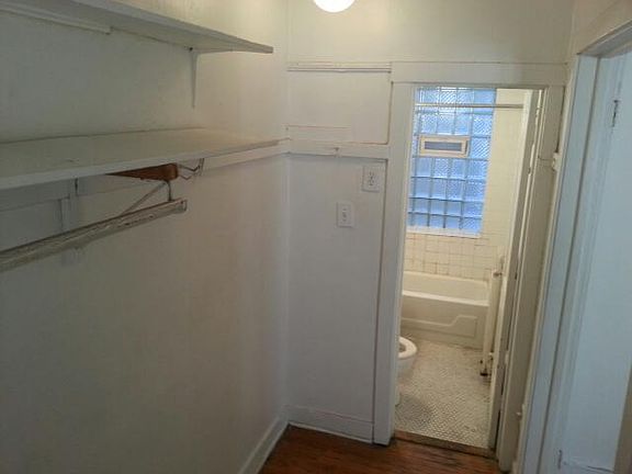5th image of 2241 N Bissell St #2J