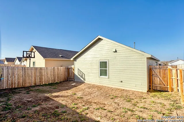 13528 Barton Cv — Photo 16