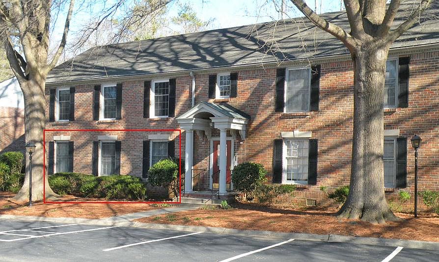 Brick End Unit w/Foyer Entra