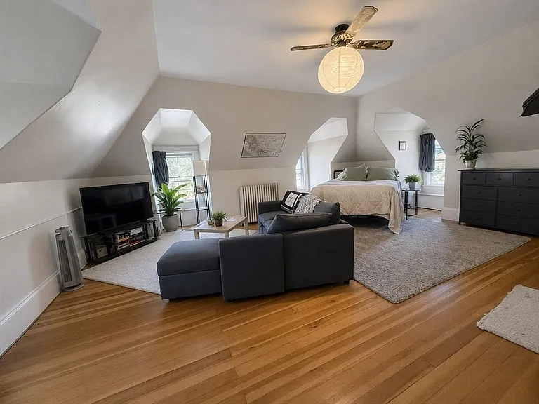 23 Parsons St #3 — Photo 2