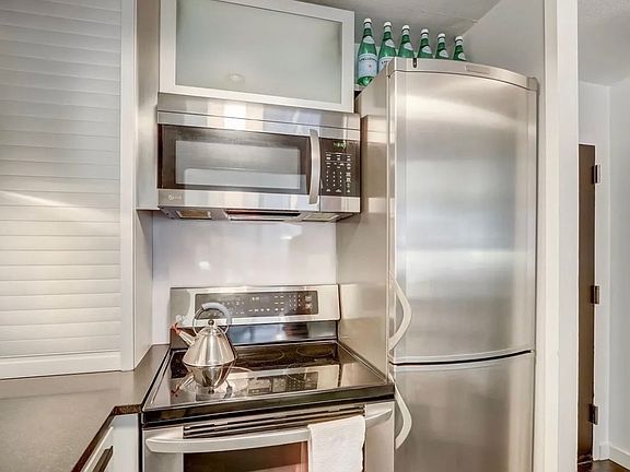 4th image of 226 W Rittenhouse Sq APT 1518